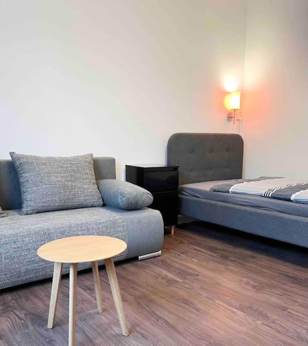 Duesseldorf Messe And Airport, 2-Bedroom Apartment With Kitchen And Garden 뒤스부르크 외부 사진