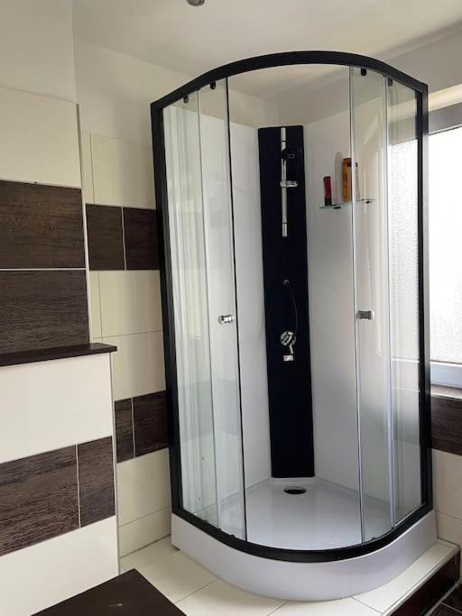 Duesseldorf Messe And Airport, 2-Bedroom Apartment With Kitchen And Garden 뒤스부르크 외부 사진